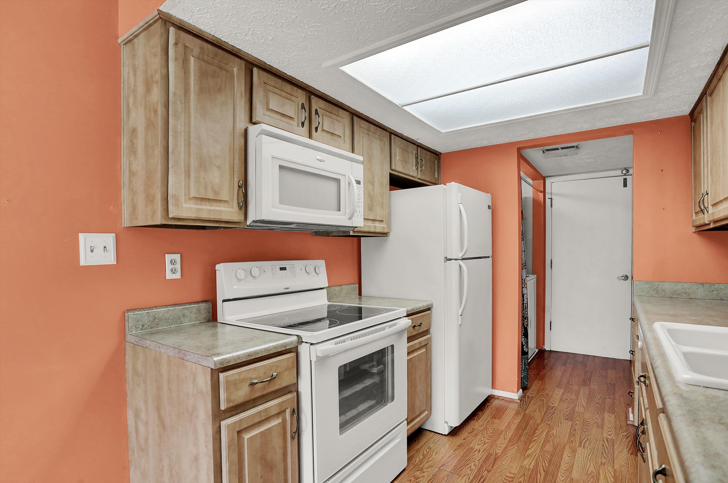 7889 Hunters Path Indianapolis, IN 46214 - Photo 12 of 54