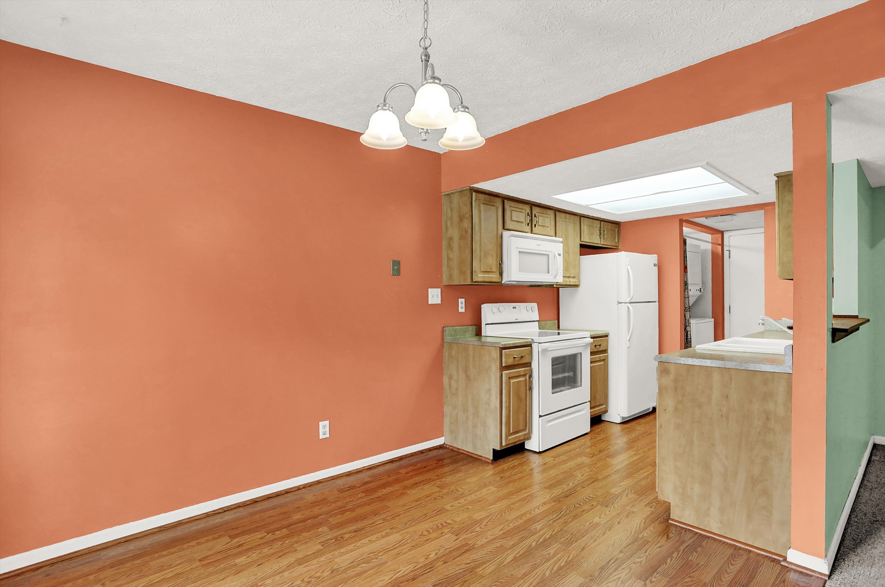 7889 Hunters Path Indianapolis, IN 46214 - Photo 9 of 54