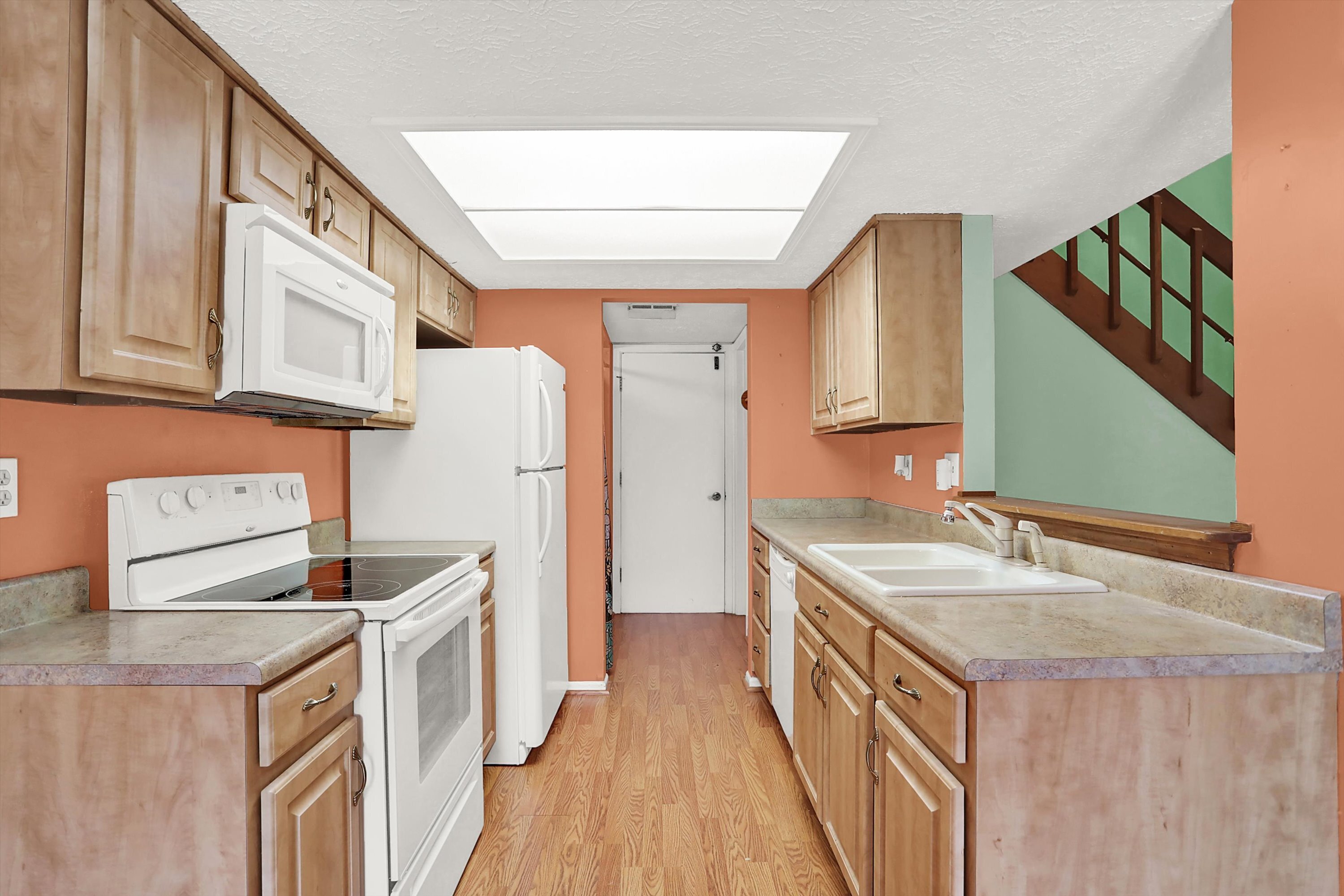 7889 Hunters Path Indianapolis, IN 46214 - Photo 10 of 54