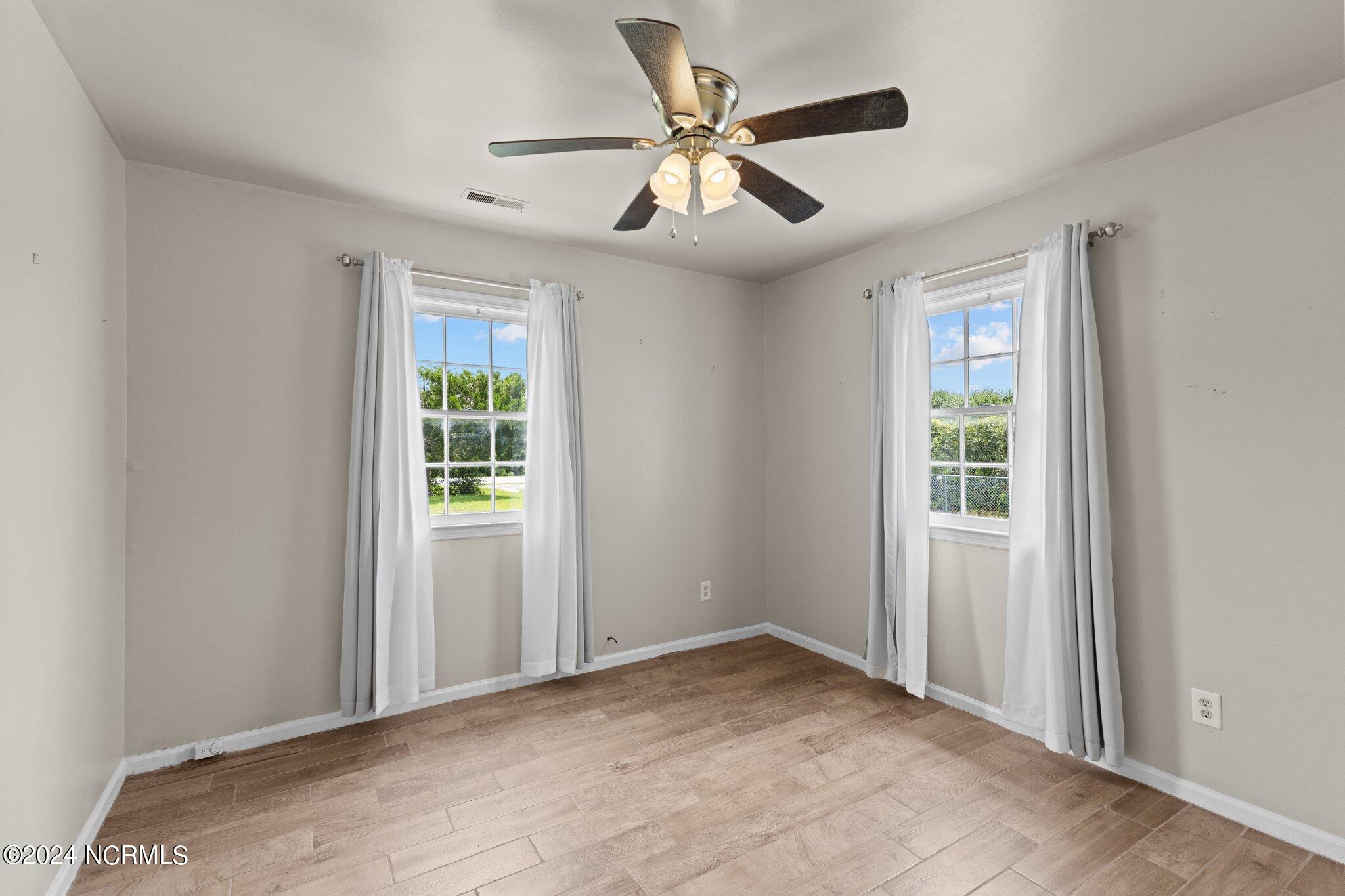 1258 Hibbs Road Newport, NC 28570 - Photo 21 of 40 23-web-or-mls-1S3A5535
