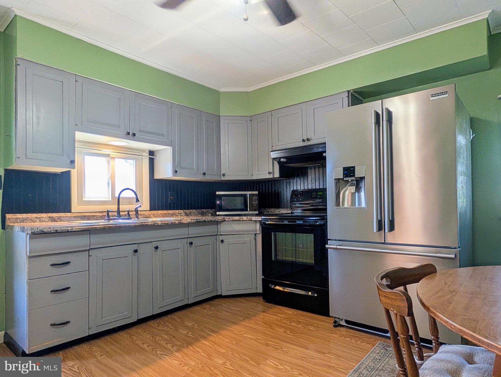 423 Hollars Extension Everett, PA 15537 - Photo 5 of 32