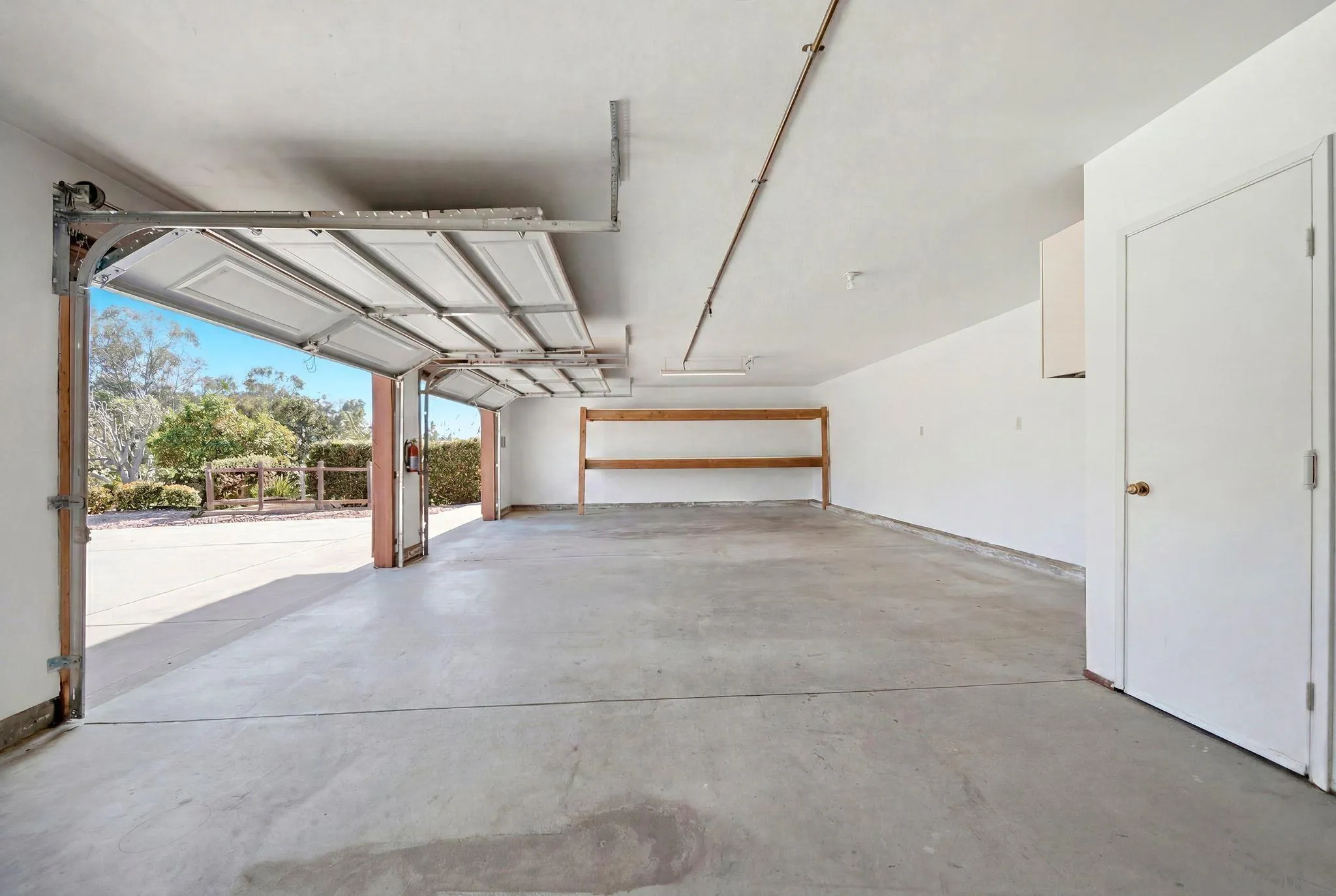 932 Regal Road Encinitas, CA 92024 - Photo 14 of 44