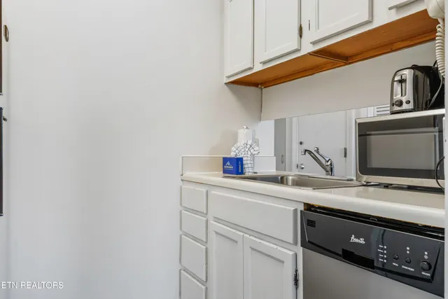 $179,999 | 1260 Ski View Drive, Unit 7102, Gatlinburg, TN 37738