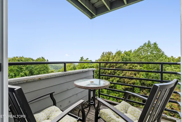 $179,999 | 1260 Ski View Drive, Unit 7102, Gatlinburg, TN 37738