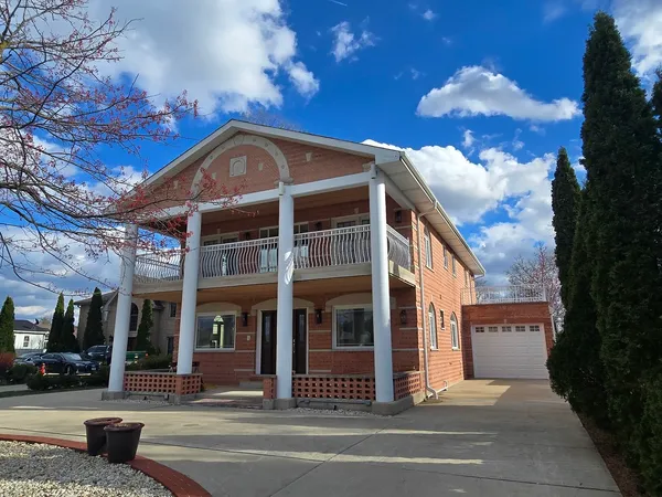 9807 West 57th Street, Countryside, IL 60525