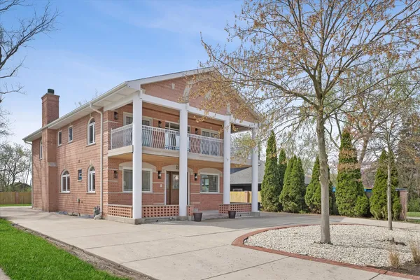 $920,000 | 9807 West 57th Street, Countryside, IL 60525