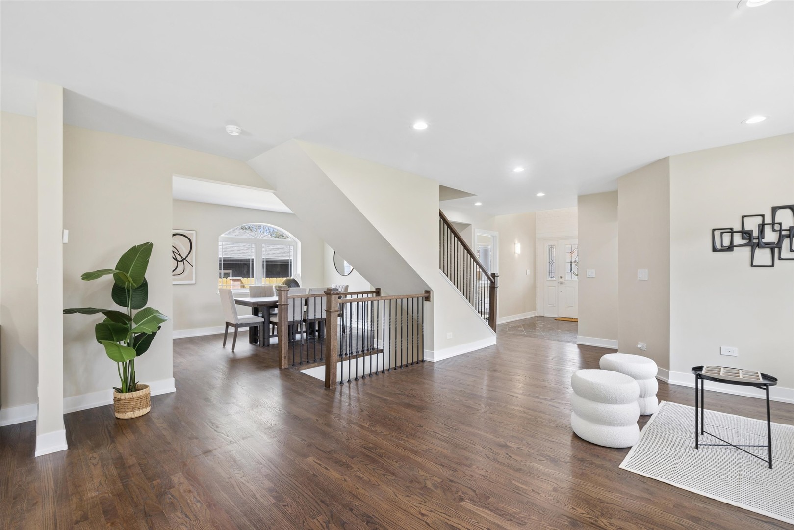 9807 West 57th Street Countryside, IL 60525 - Photo 8 of 48 a living room with furniture and a wooden floor