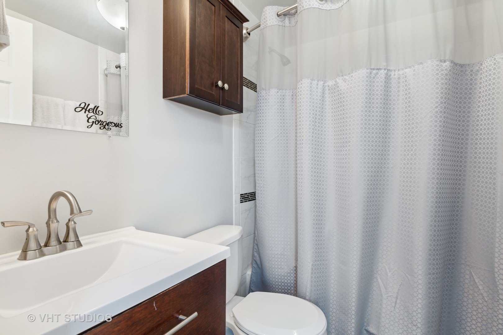 2079 Old Briar Road Highland Park, IL 60035 - Photo 9 of 20 a bathroom with a sink and a toilet