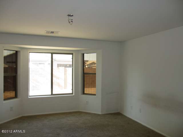 44904 West Sandhill Road Maricopa, AZ 85139 - Photo 12 of 22 023-342353-Master Bedroom