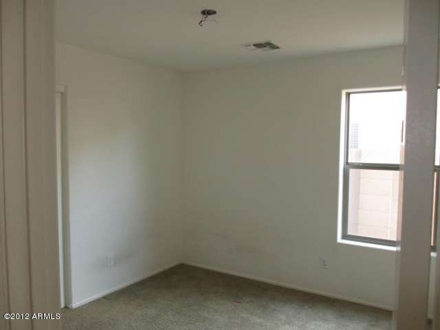 44904 West Sandhill Road Maricopa, AZ 85139 - Photo 15 of 22 023-342353-Bedroom (2)