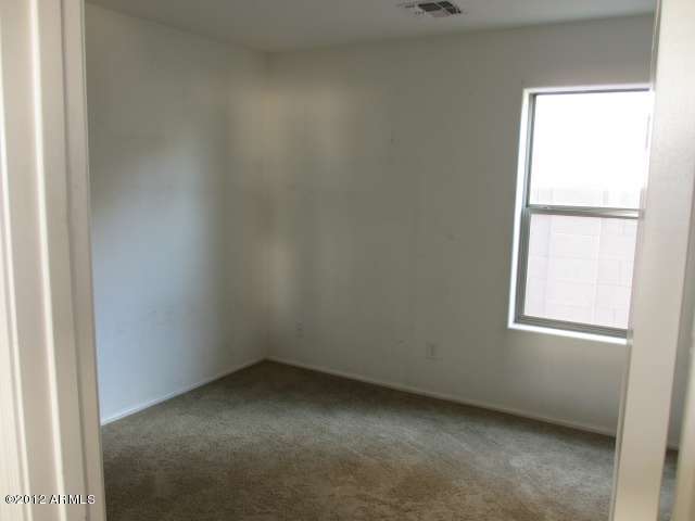 44904 West Sandhill Road Maricopa, AZ 85139 - Photo 16 of 22 023-342353-Bedroom (3)