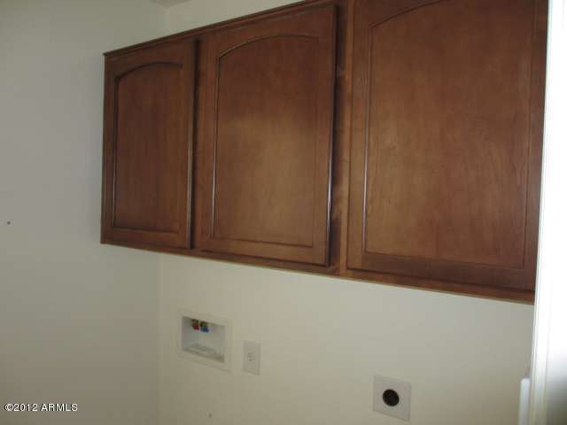 44904 West Sandhill Road Maricopa, AZ 85139 - Photo 17 of 22 023-342353-Laundry