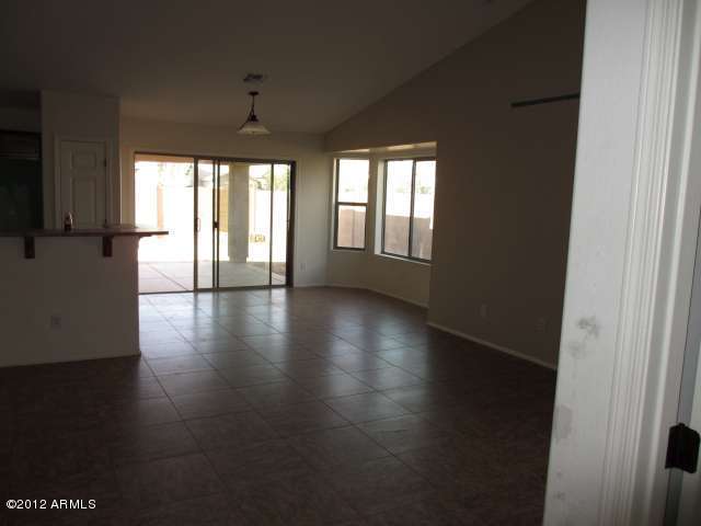 44904 West Sandhill Road Maricopa, AZ 85139 - Photo 2 of 22 023-342353-Greatroom