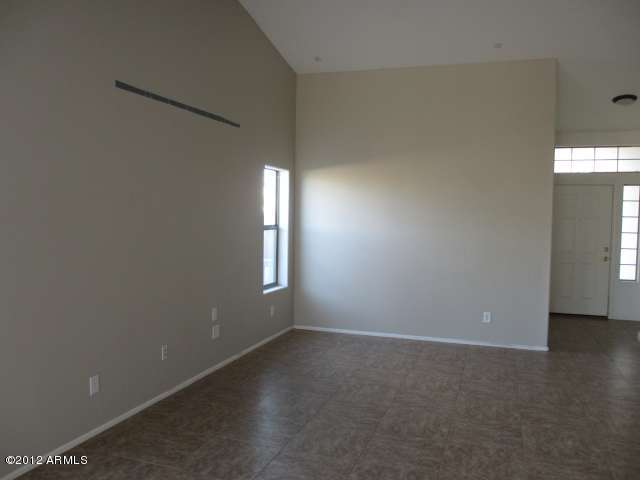 44904 West Sandhill Road Maricopa, AZ 85139 - Photo 3 of 22 023-342353-Greatroom (2)