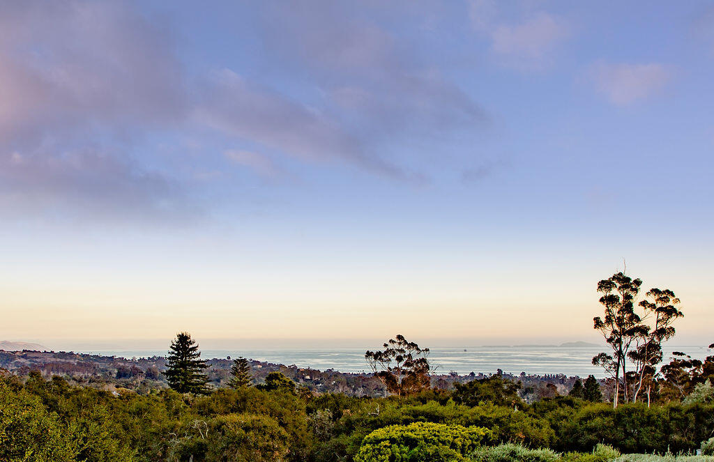 857 Picacho Lane Santa Barbara, CA 93108 - Photo 26 of 46 a view of a city
