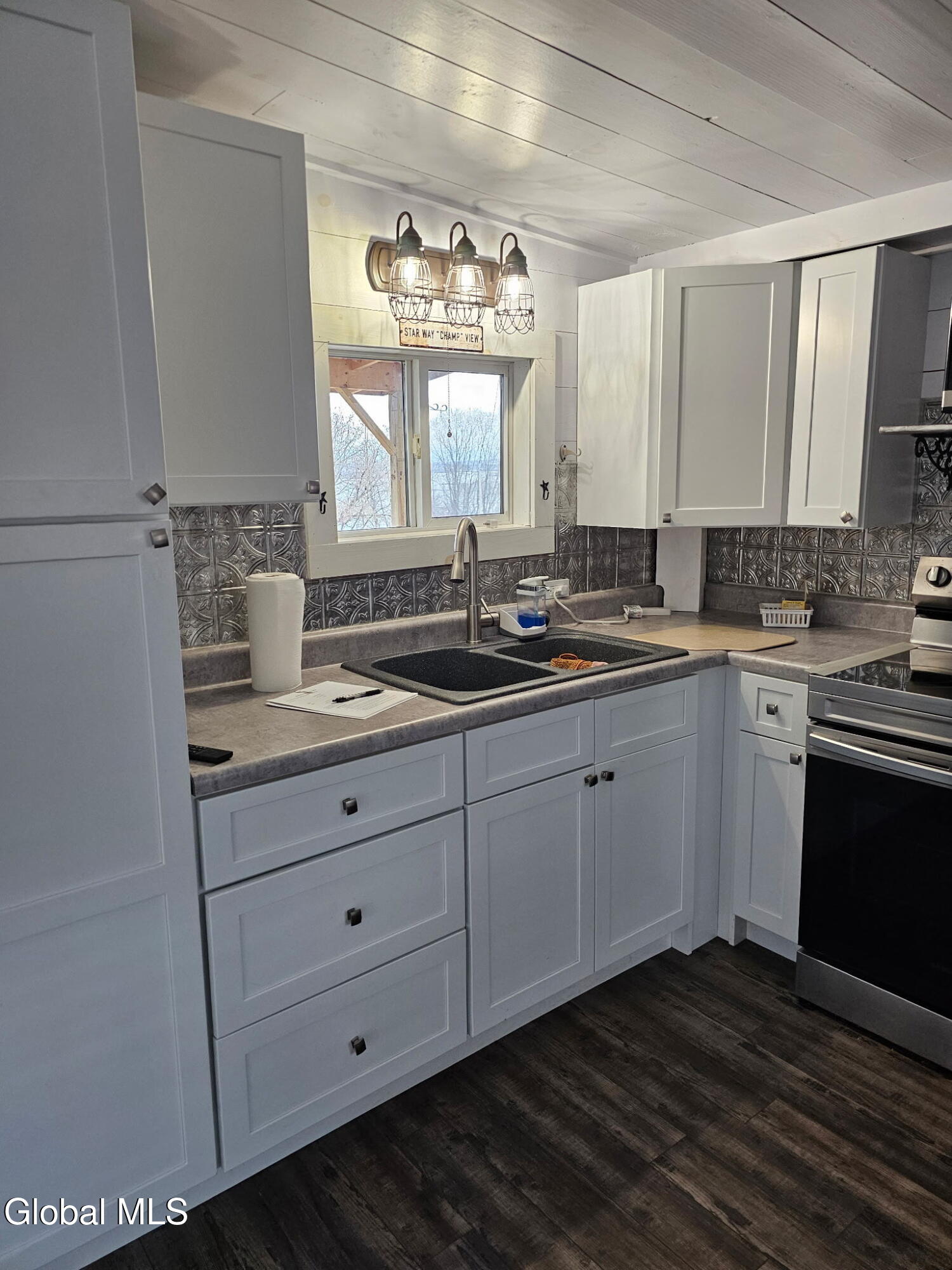 11 Star Way Port Henry, NY 12974 - Photo 6 of 20 1149720899759755720