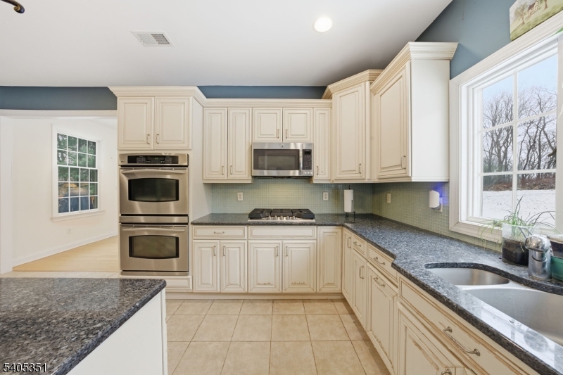 20 Sleepy Hollow Road Denville, NJ 07834 - Photo 18 of 48