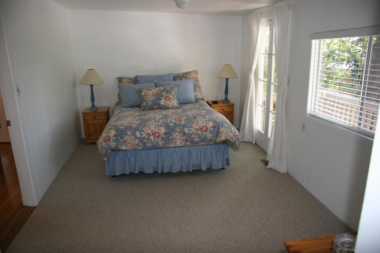 30 South Salinas Street, Unit D Santa Barbara, CA 93103 - Photo 13 of 19 a bedroom with a bed and window