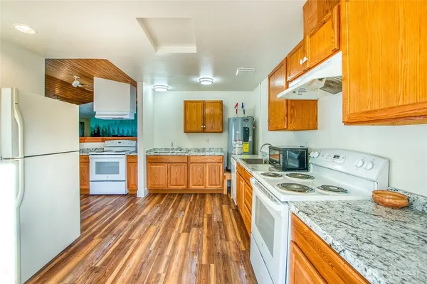 $1,990,000 | 178 Fossil Bay Drive, Orcas Island, WA 98245