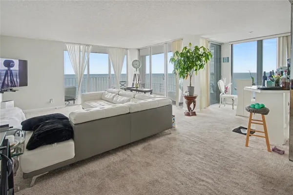 $4,950 | 1010 South Ocean Boulevard, Unit 1601, Pompano Beach, FL 33062