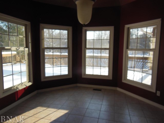 4125 Brush College Road Clinton, IL 61727 - Photo 5 of 25