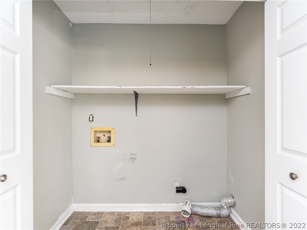 921 Hollydale Lane Fayetteville, NC 28314 - Photo 17 of 32 a view of small space