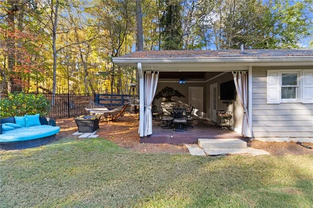 $849,900 | 1532 Huntingdon Trail, Atlanta, GA 30350