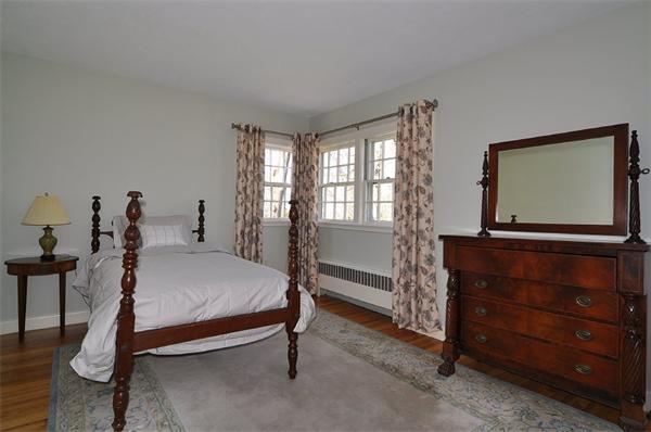 26 Lathrop Road Wellesley, MA 02482 - Photo 14 of 21 Gallery Image 14