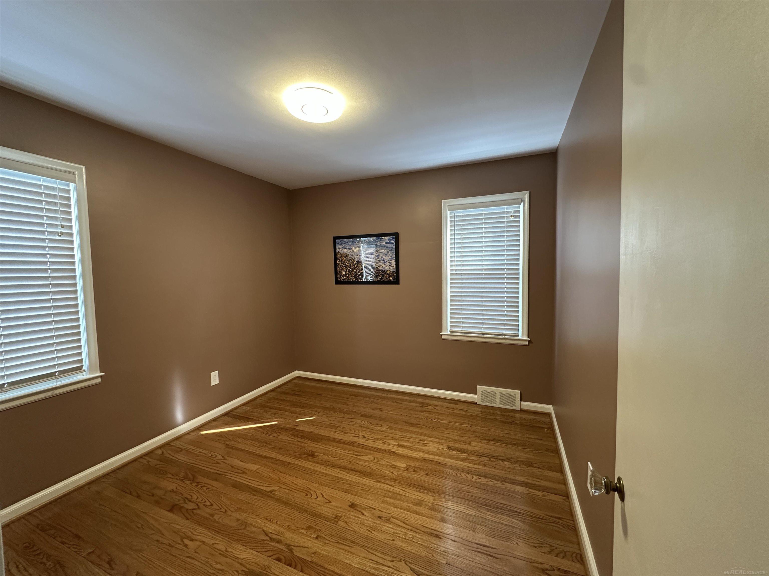 420 Lothrop Road Grosse Pointe, MI 48236 - Photo 7 of 20