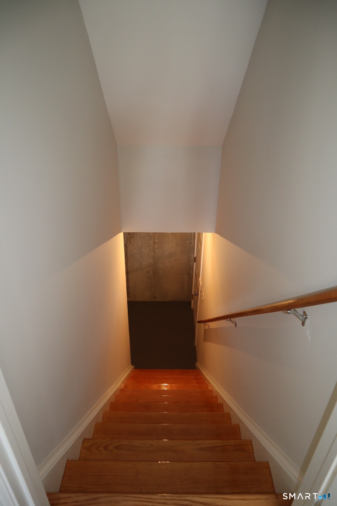 51 Brookfield Road Seymour, CT 06483 - Photo 33 of 37 a view of entryway