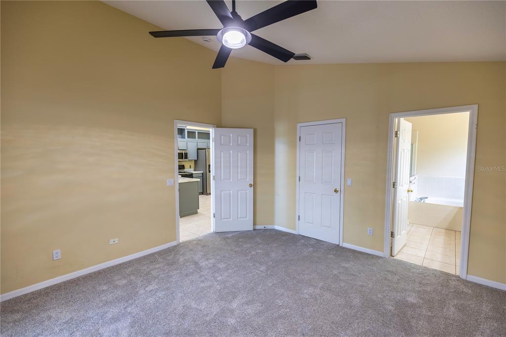 6905 Freeport Road Riverview, FL 33578 - Photo 13 of 46
