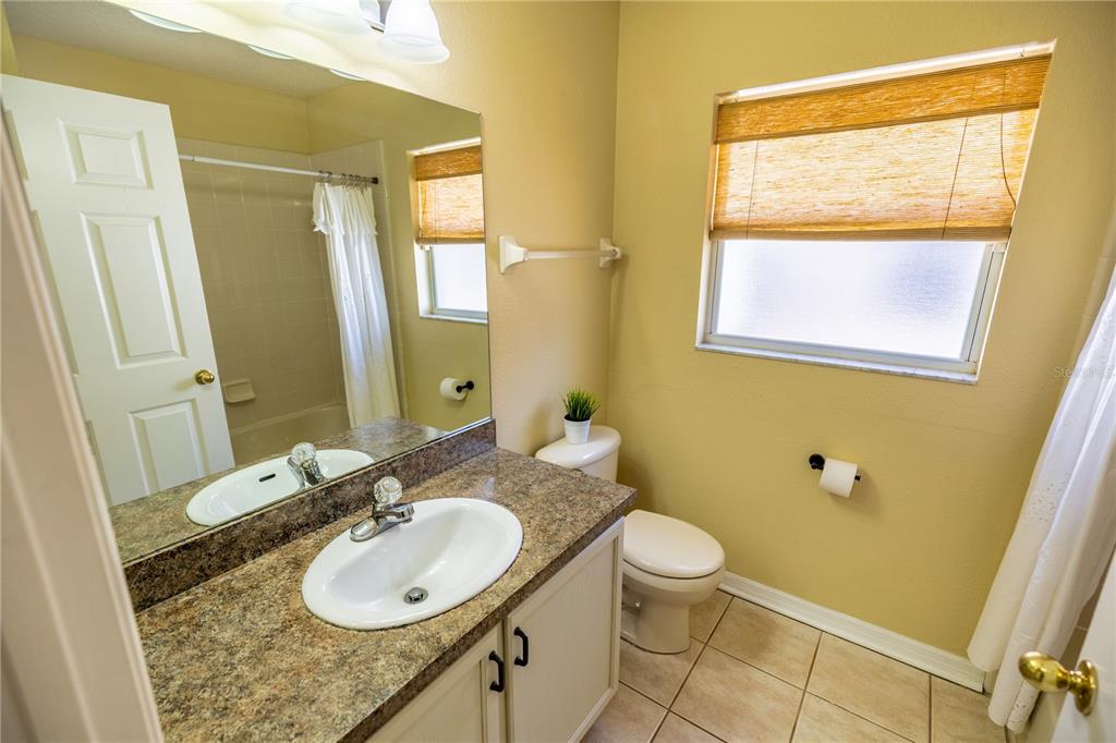 6905 Freeport Road Riverview, FL 33578 - Photo 16 of 46