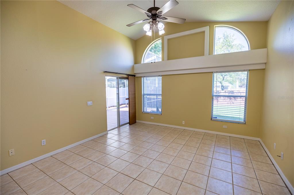 6905 Freeport Road Riverview, FL 33578 - Photo 10 of 46