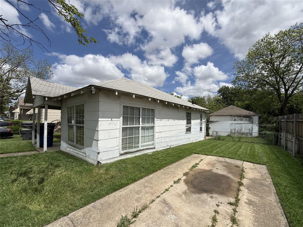 3206 North Jim Miller Road Dallas, TX 75227 - Photo 5 of 7