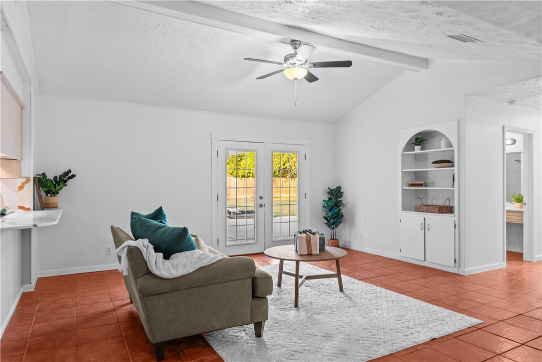 225 Pecos Drive Portland, TX 78374 - Photo 2 of 17 a living room with furniture and a potted plant