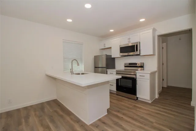 $950 | 7 Woody Creek Drive, Conroe, TX 77301