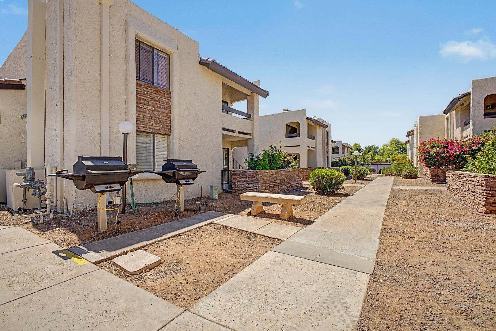 3825 East Camelback Road, Unit 144 Phoenix, AZ 85018 - Photo 28 of 35