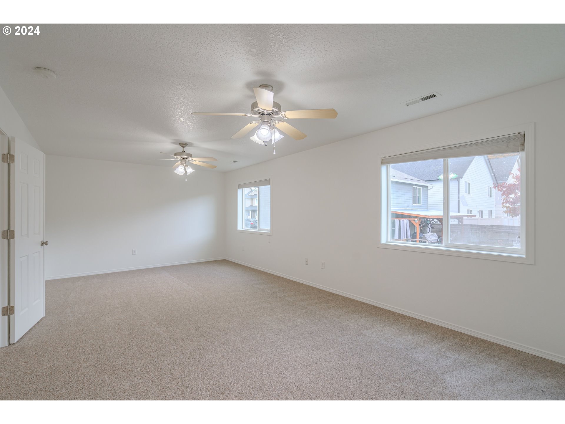 314 South 34th Place Ridgefield, WA 98642 - Photo 34 of 48 a view of an empty room with a window