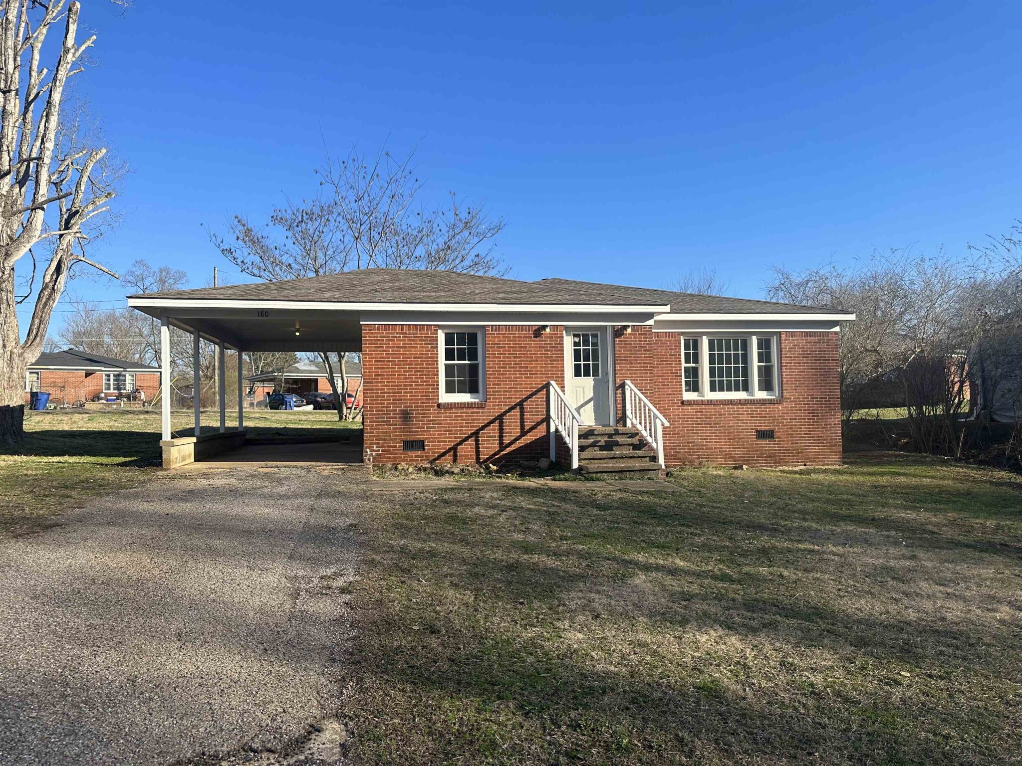 180 Hardin Road Savannah, TN 38372 - Photo 1 of 20 Gallery Image 1