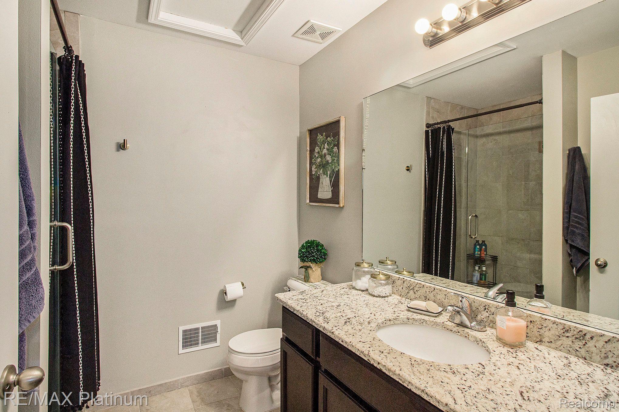 810 Nelson's Ridge Drive, Unit 25 Howell, MI 48843 - Photo 14 of 23 Gallery Image 14