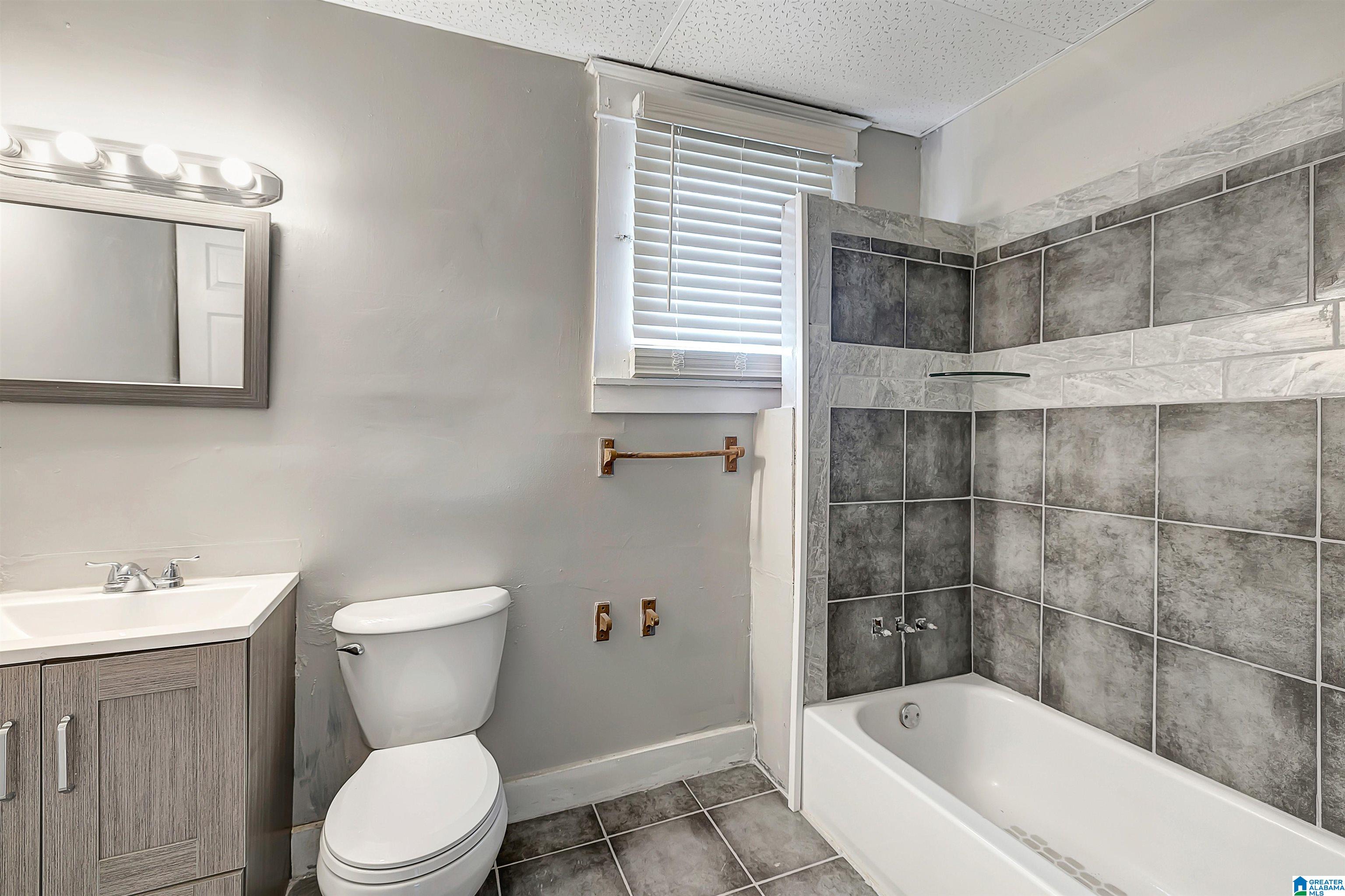 1811 29th Street Southwest Birmingham, AL 35208 - Photo 12 of 24