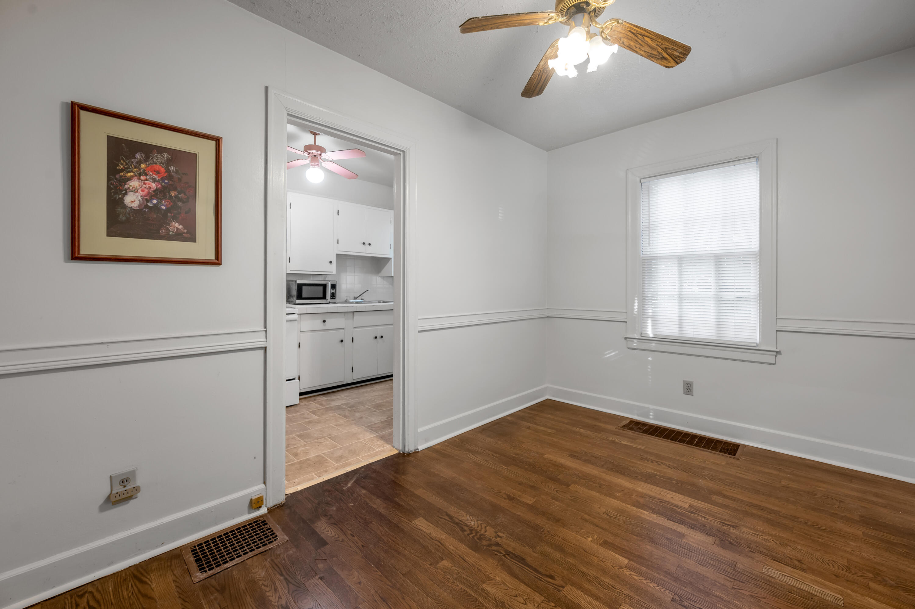 1574 Elizabeth Street Lexington, KY 40503 - Photo 10 of 29 TDB_3738