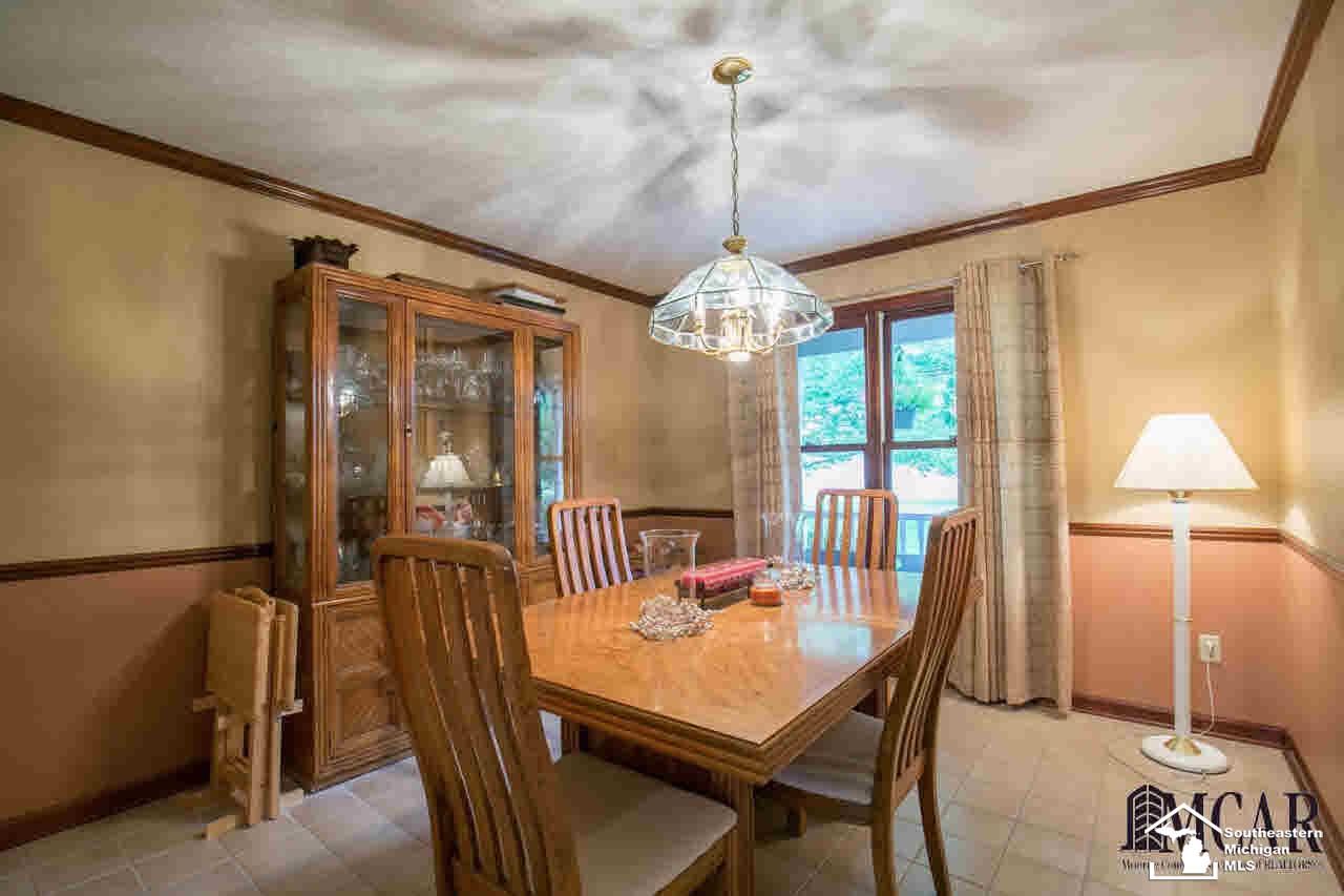 8354 Jackman Road Temperance, MI 48182 - Photo 5 of 42 21348285-4.JPG