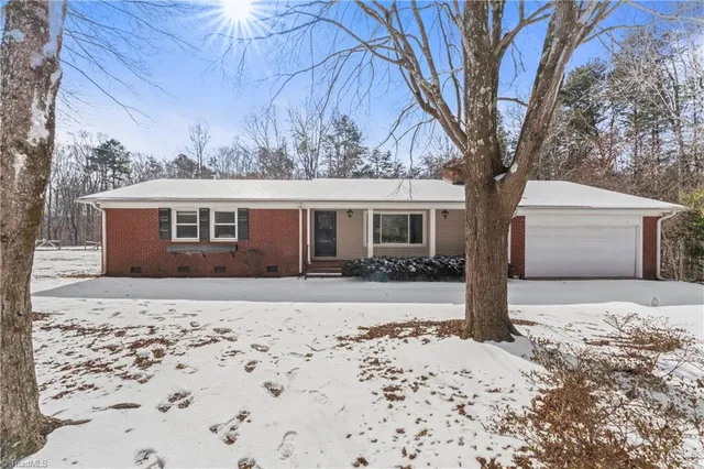 $350,000 | 5005 Northbend Road, McLeansville, NC 27301