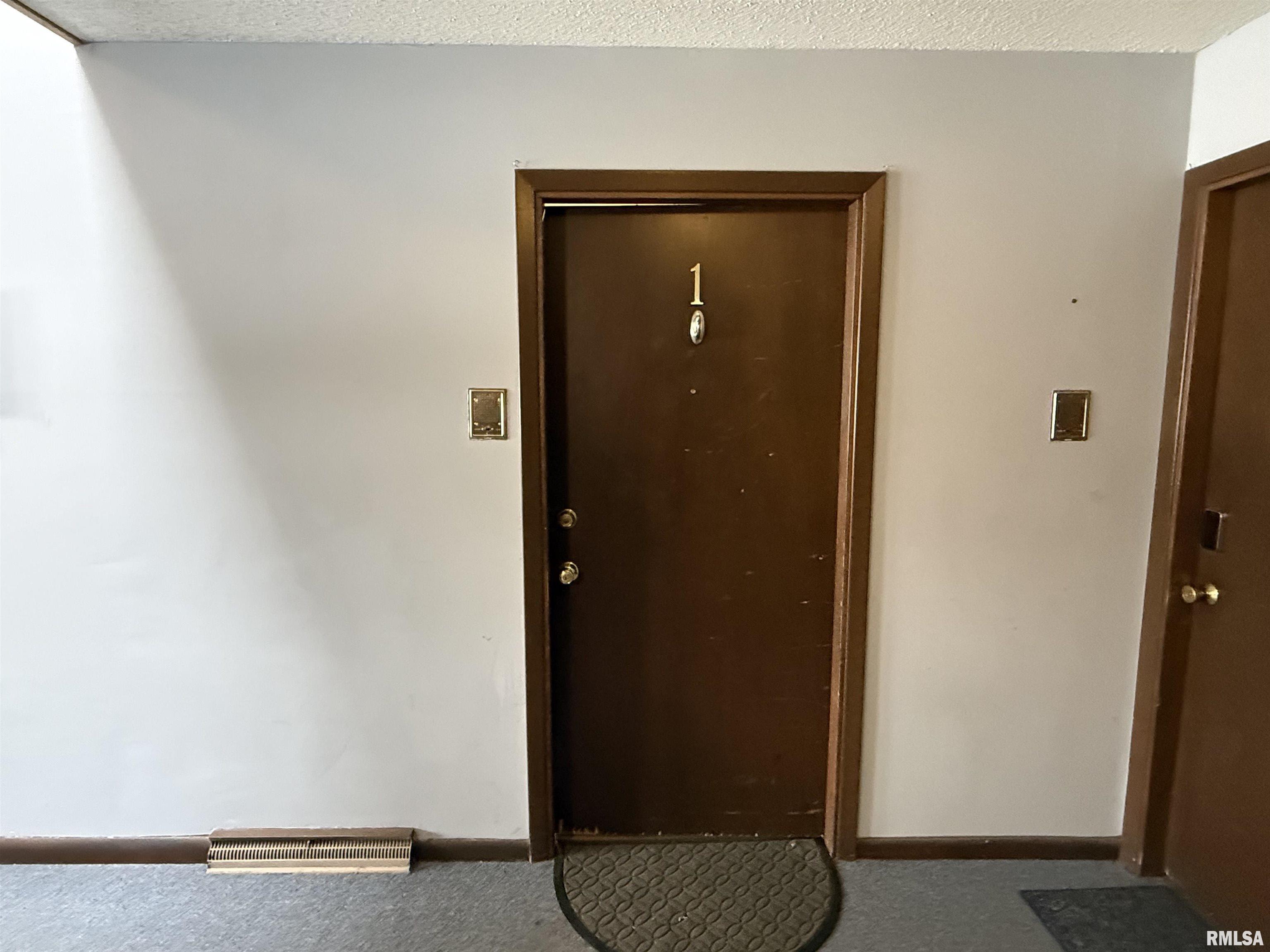 2081 West Monroe Street, Unit 1 Springfield, IL 62704 - Photo 3 of 12