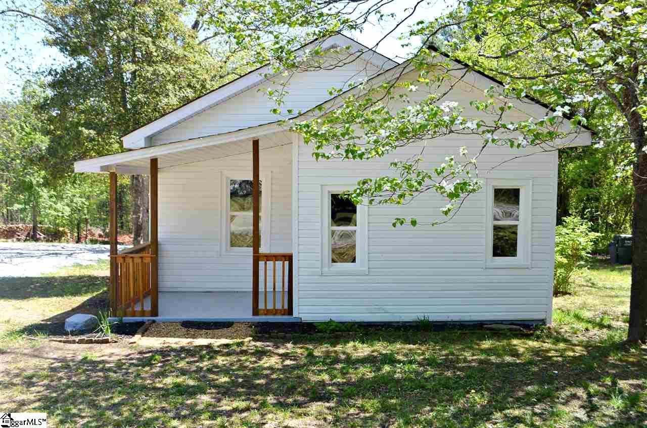 89 Loftis Road Travelers Rest, SC 29690 - Photo 1 of 28