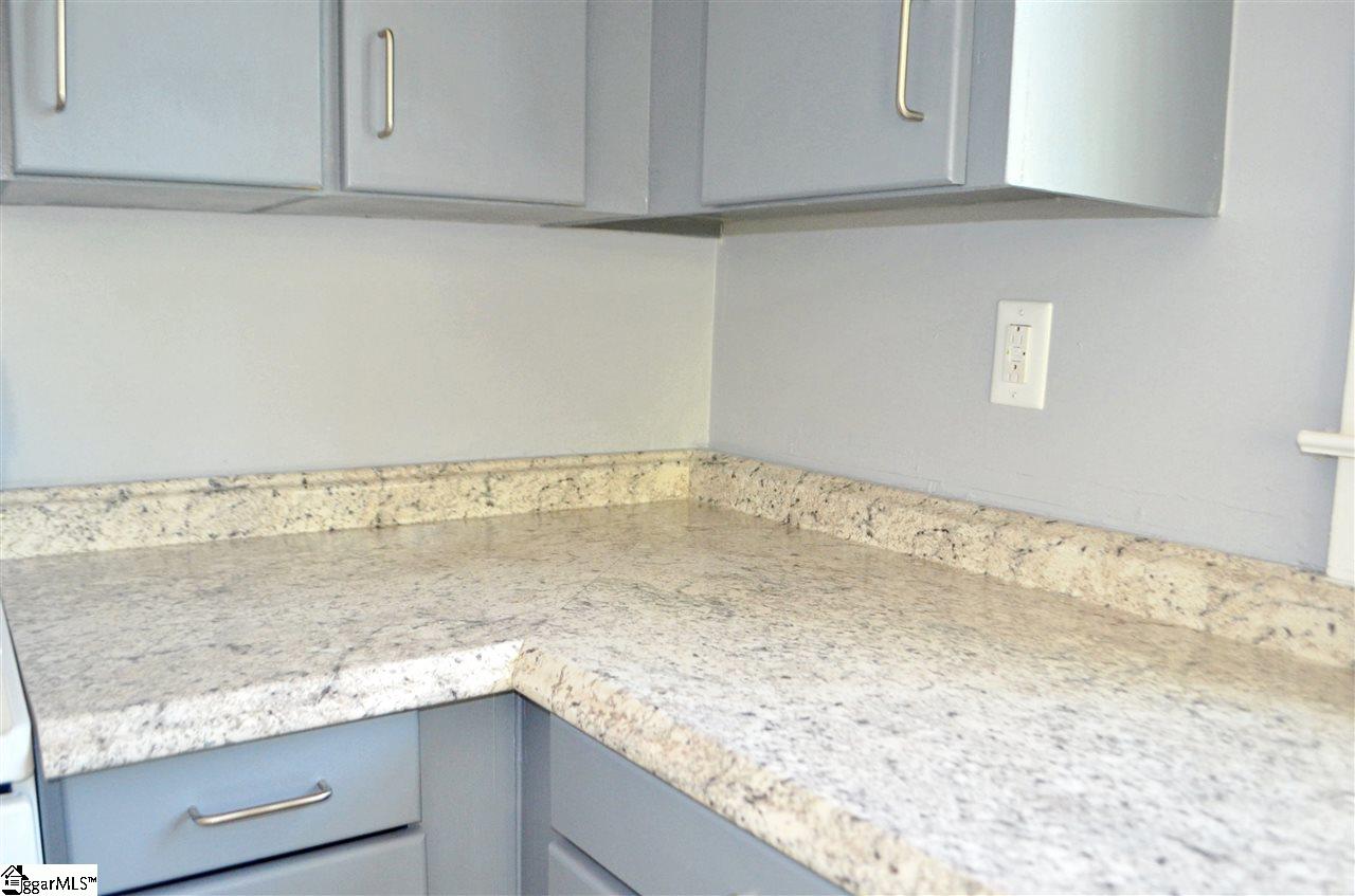 89 Loftis Road Travelers Rest, SC 29690 - Photo 20 of 28