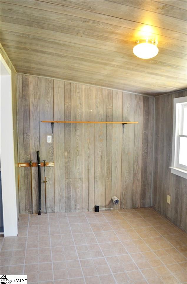 89 Loftis Road Travelers Rest, SC 29690 - Photo 22 of 28