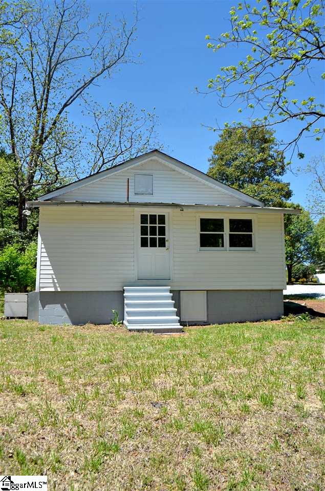 89 Loftis Road Travelers Rest, SC 29690 - Photo 24 of 28