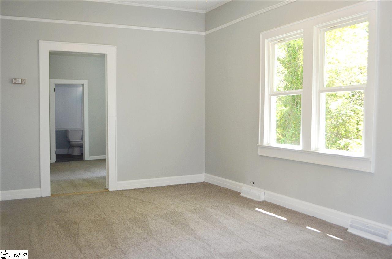 89 Loftis Road Travelers Rest, SC 29690 - Photo 6 of 28